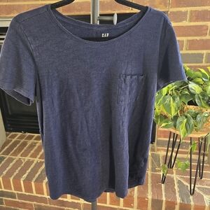 GAP blue t-shirt. Size Medium